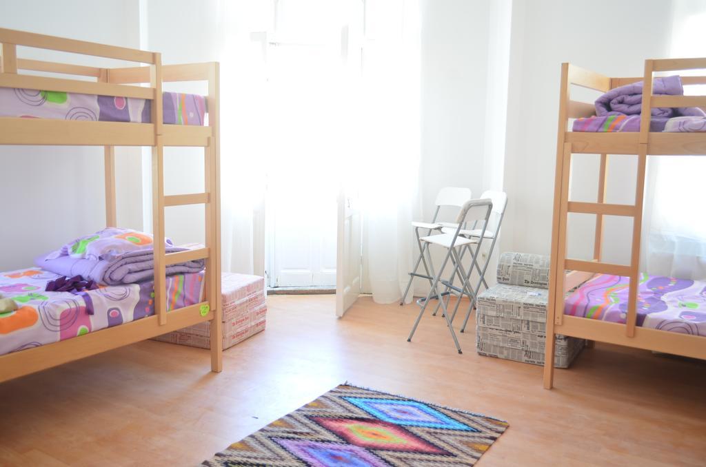 Little Bucharest Old Town Hostel Номер фото